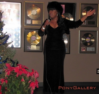 2012 DMAMEAs Holiday Bash_5