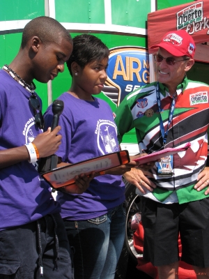 2012 APBA Challenge Cup Pit Interviews_51