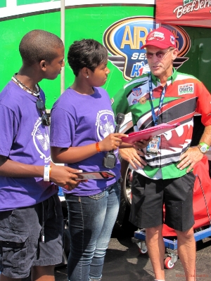 2012 APBA Challenge Cup Pit Interviews_52