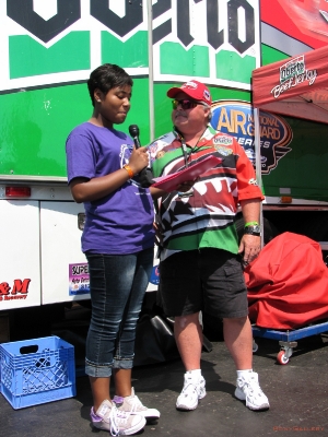2012 APBA Challenge Cup Pit Interviews_58