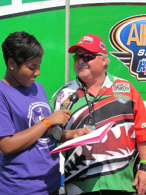 2012 APBA Challenge Cup Pit Interviews_59