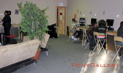 3 W DOT Internet Place_10