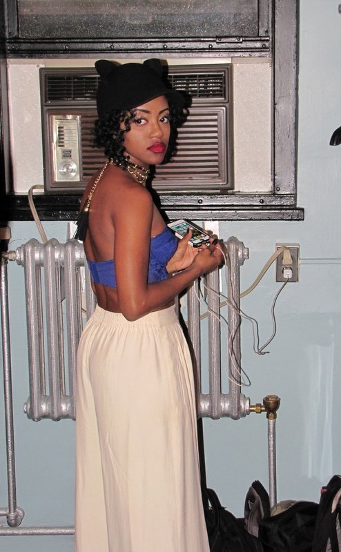 Keely backstage photos_33