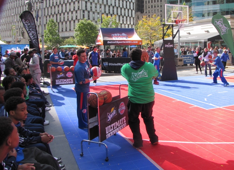 Living United with Detroit Pistons_001