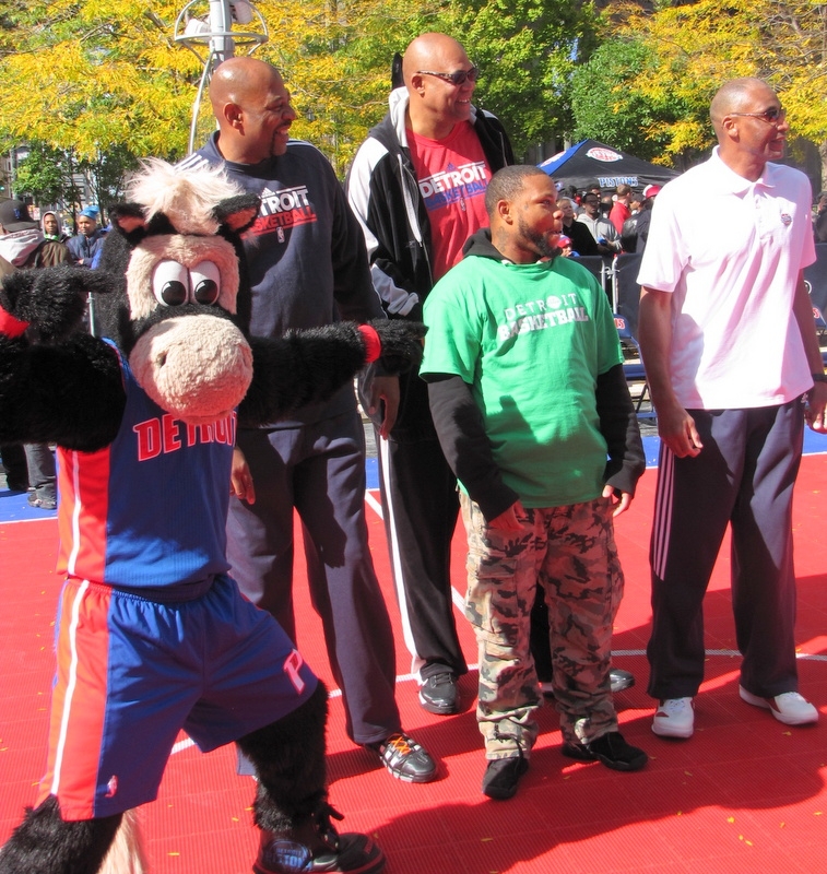 Living United with Detroit Pistons_8