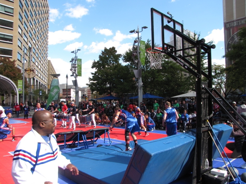 Living United with Detroit Pistons_14