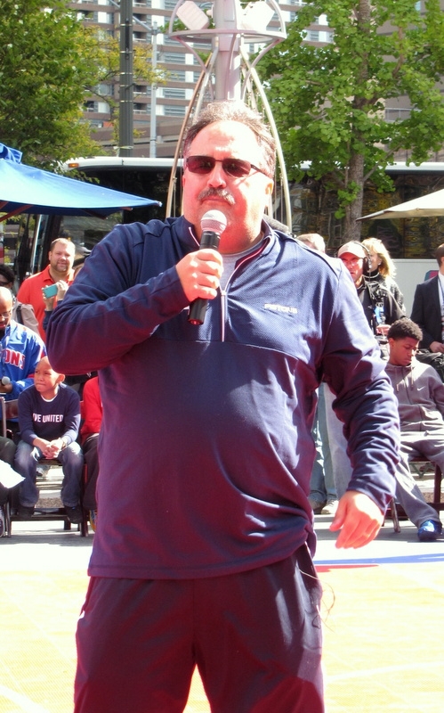 Living United with Detroit Pistons_42