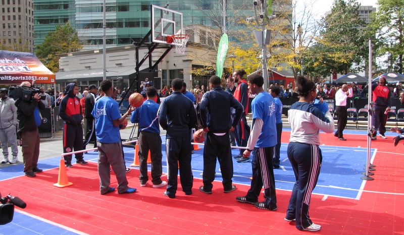 Living United with Detroit Pistons_63