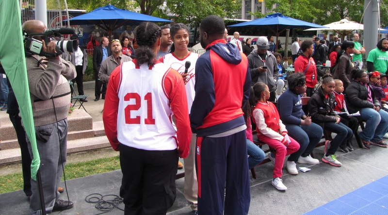 Living United with Detroit Pistons_85