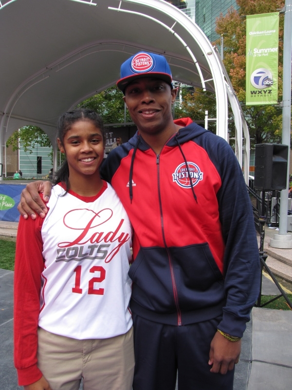 Living United with Detroit Pistons_100