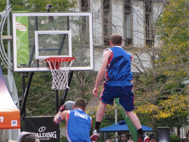 Living United with Detroit Pistons_124